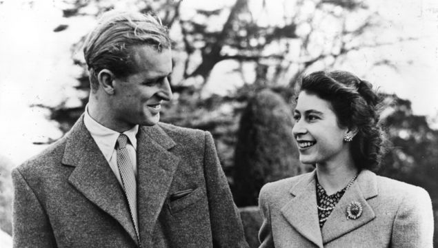 Official photograph of Princess Elizabeth and her husband on honeymoon at Broadlands, Romsey, Hampshire.